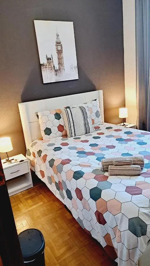 Guest house Bernies Room Lopidana Spain