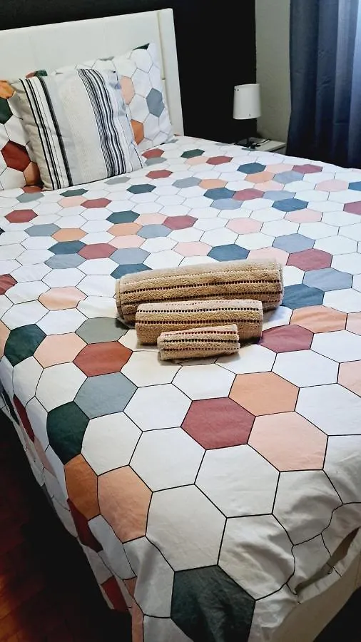 Bernies Room Lopidana 0*,
